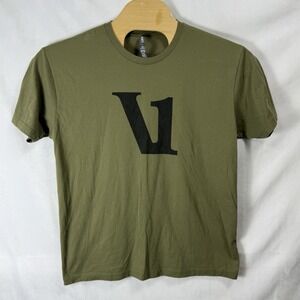 Vuori Mens Size XL Army Olive Black Short Sleeve V1 Logo Tee T-Shirt